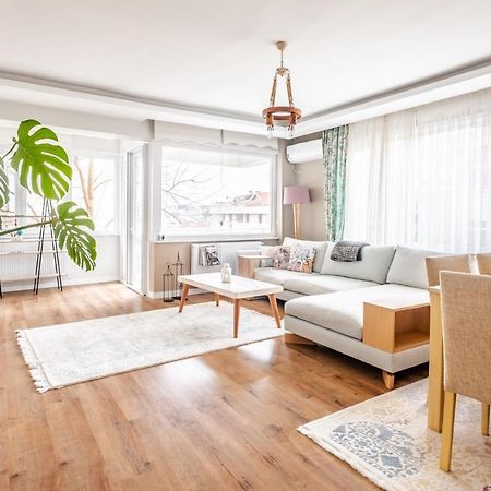 Apartmán Vibrant Flat With Balcony In Maltepe Istanbulská provincie Exteriér fotografie
