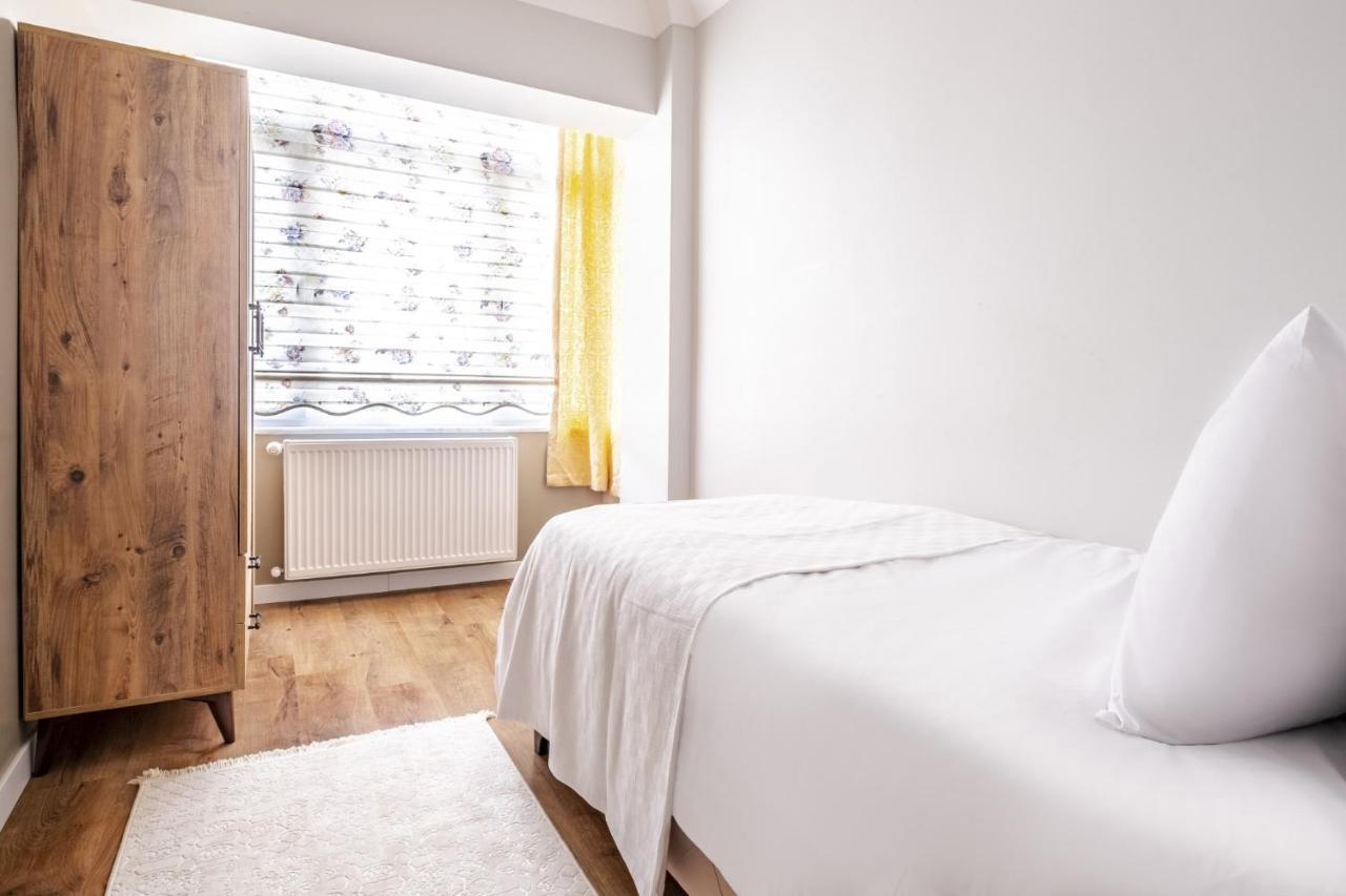 Apartmán Vibrant Flat With Balcony In Maltepe Istanbulská provincie Exteriér fotografie